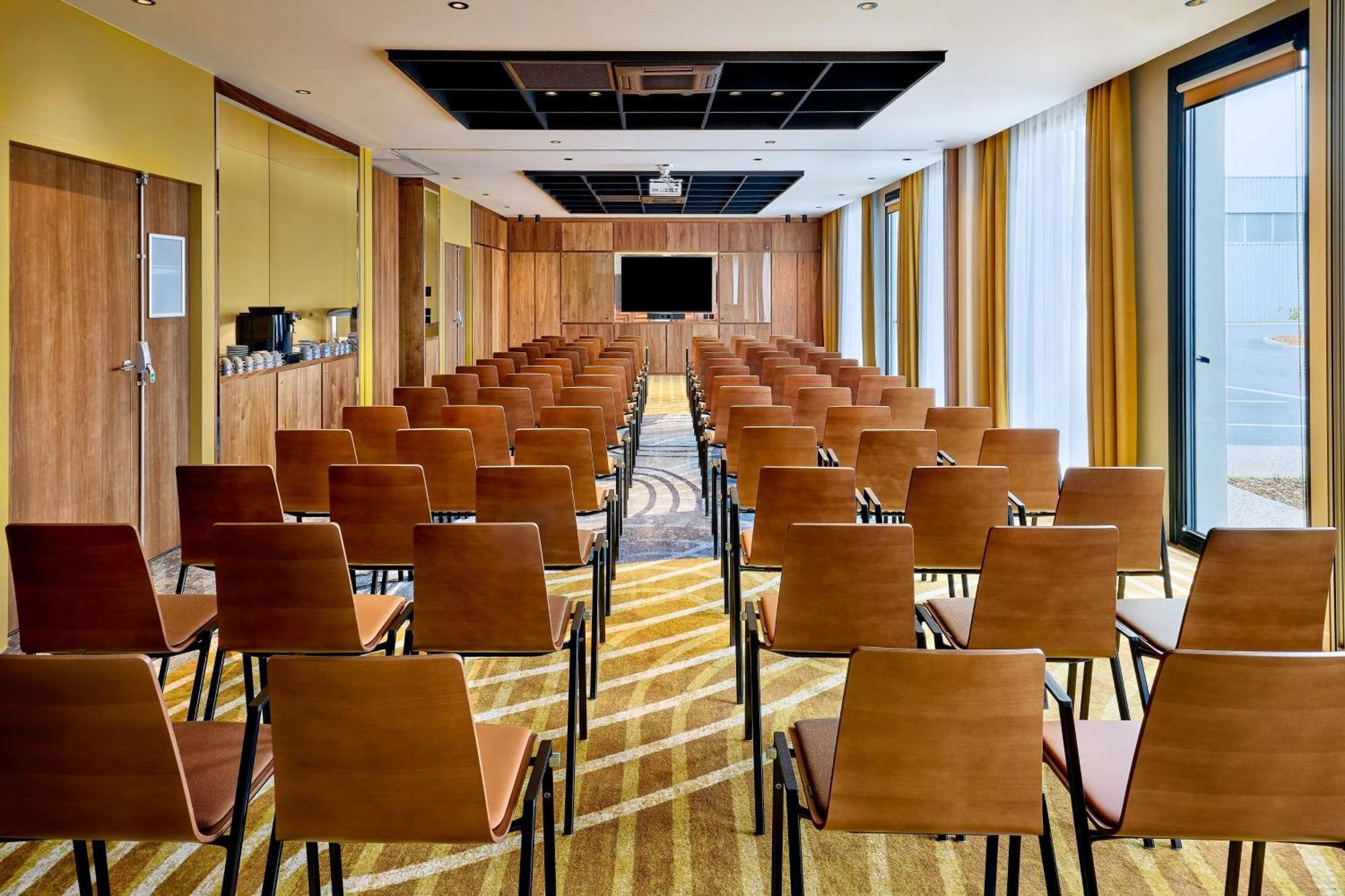 Courtyard By Marriott Lyon Eurexpo Stadium Genas Zewnętrze zdjęcie